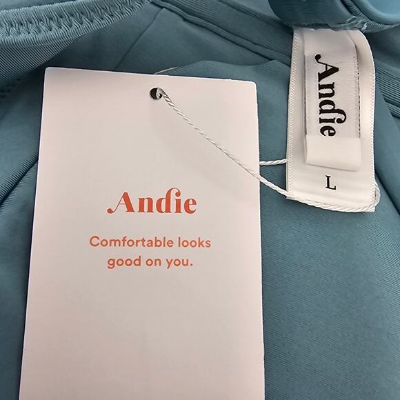 Andie Swim Womans size L The Capri Bikini Top in Bay Blue Crossover Front NEW - Picture 5 of 7